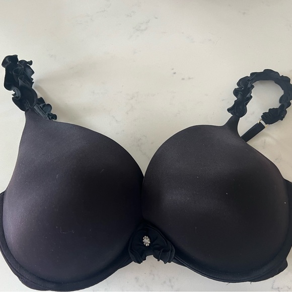 Victoria's Secret Other - Victoria’s Secret beautifully embellished push up bra.